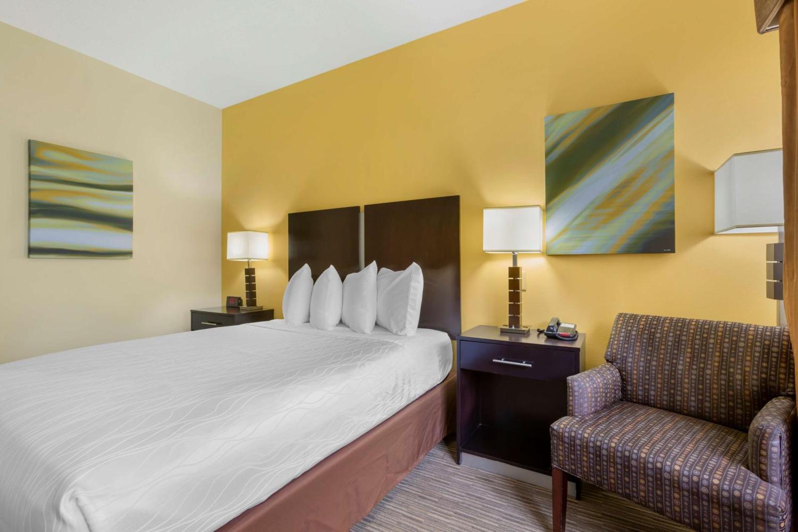 Best Western Plus the Four Corners Inn Main image 2
